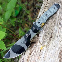 Couteau TOPS Skullcrusher's Xtreme Camo Lame Acier Carbone 1095 Manche Micarta Etui Nylon USA TPSXB10C - Livraison Gratuite